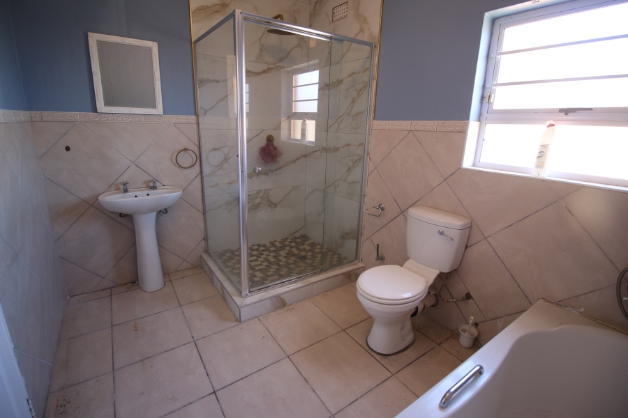 2 Bedroom Property for Sale in Beacon Bay North Eastern Cape